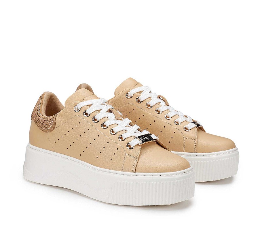 Cult Sneakers | Perry 4236